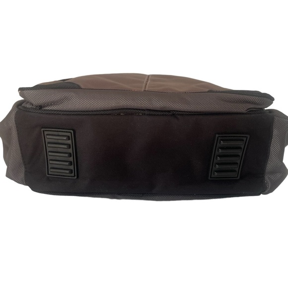 Eddie Bauer Diaper Bag - Picture 6 of 6